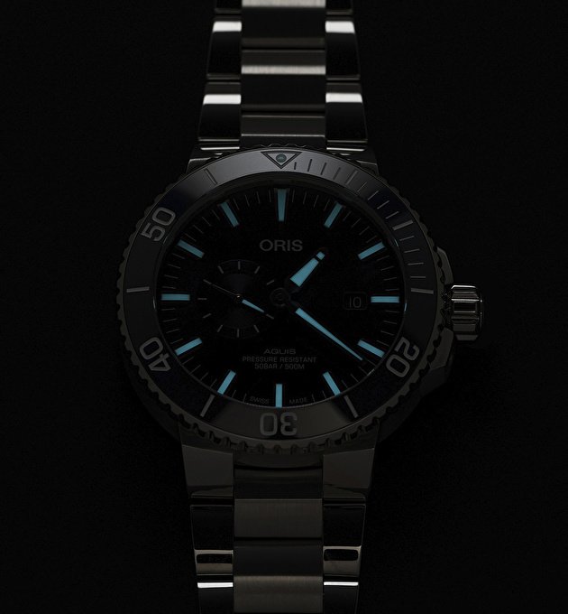 Наручные часы Aquis Small Second Date