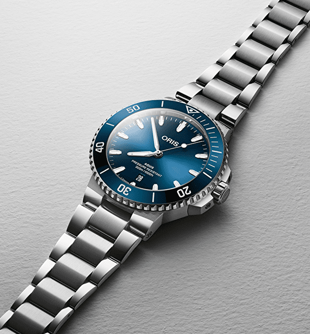 Наручные часы Aquis Date