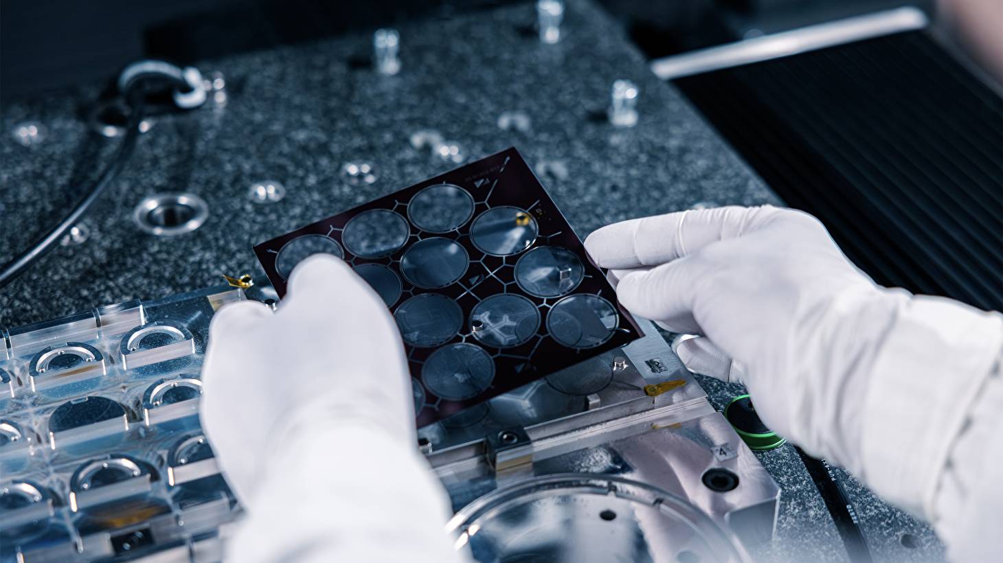 Время, движимое светом: PRC 100 Solar