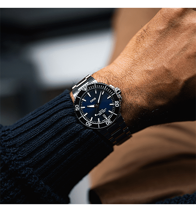 Наручные часы Aquis Date