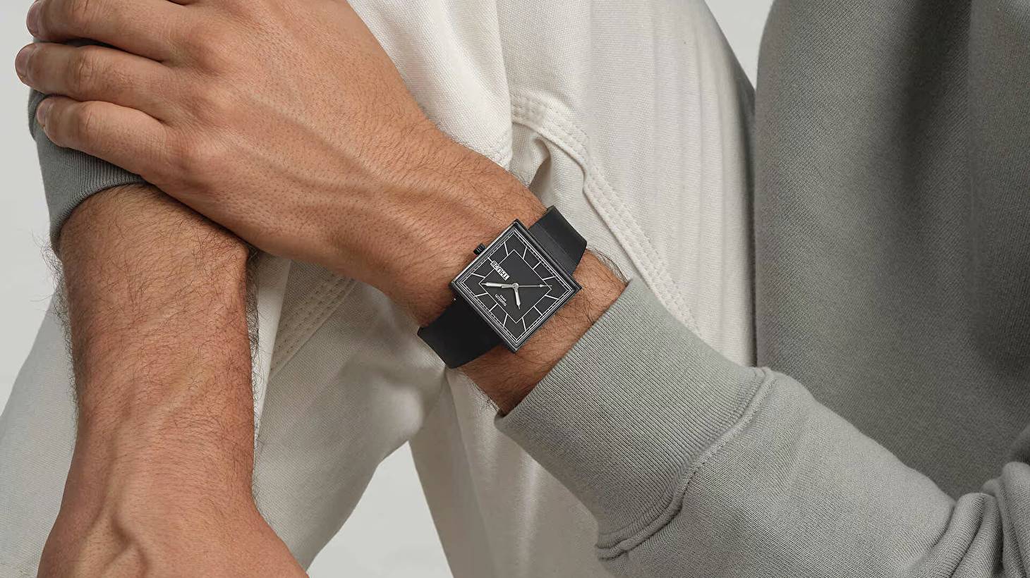 Swatch ESSENTIALS - ваш пропуск в мир стиля без лишних заморочек