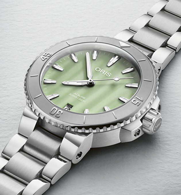 Наручные часы Aquis Date