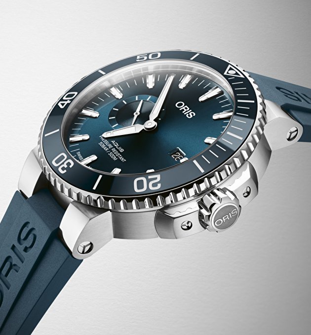 Наручные часы Aquis Small Second Date