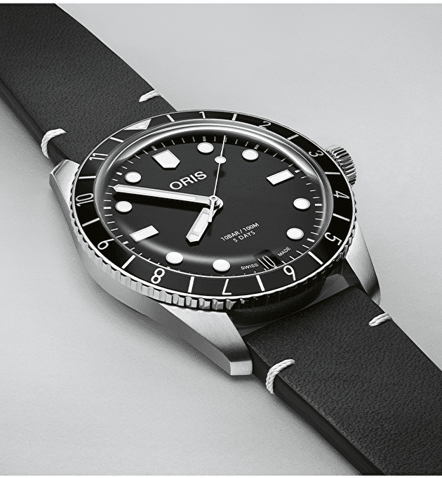 Наручные часы Divers Sixty-Five 12h Calibre 400