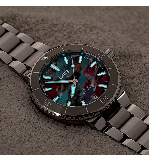 Наручные часы Aquis Date