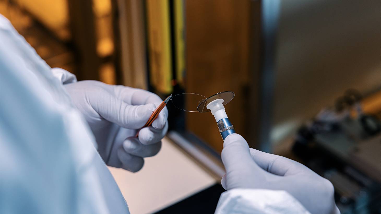 Время, движимое светом: PRC 100 Solar