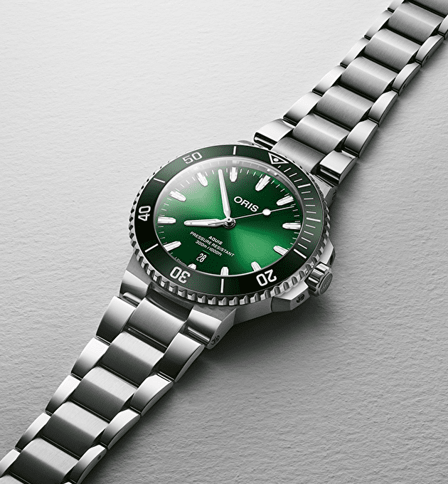 Наручные часы Aquis Date