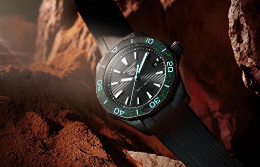 Tag Heuer Aquaracer Professional 200 Solargraph