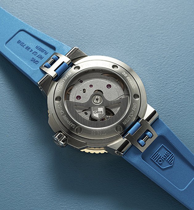 Наручные часы Aquis Date Calibre 400