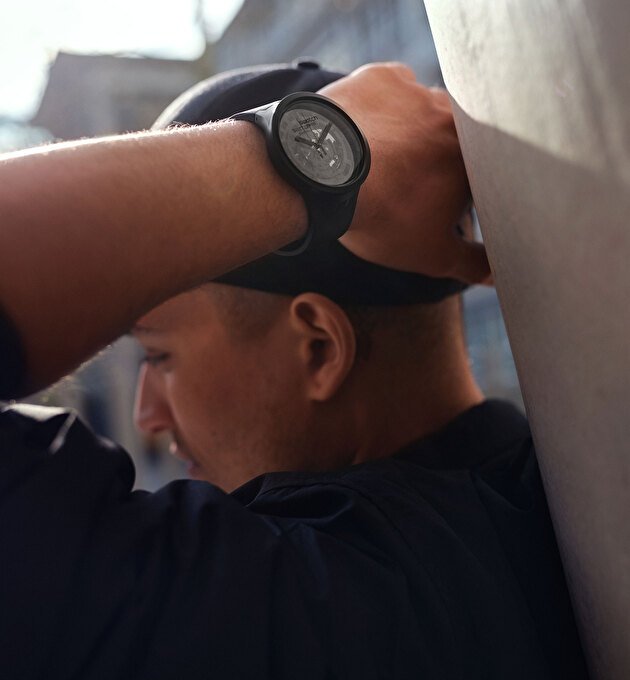 Наручные часы Swatch C-Black