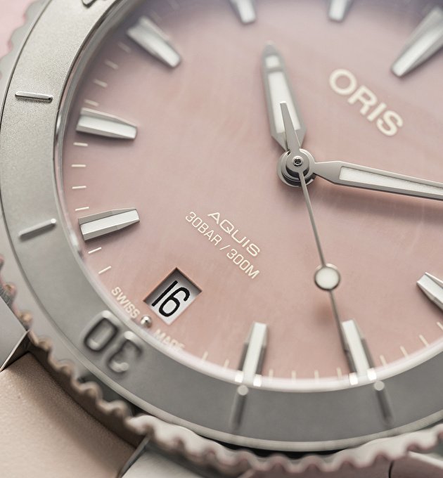 Наручные часы Aquis Date