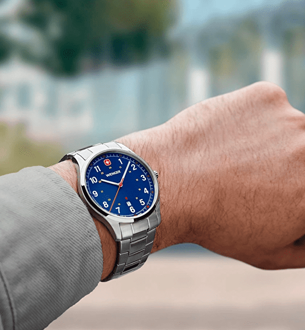 Наручные часы Wenger City Sport