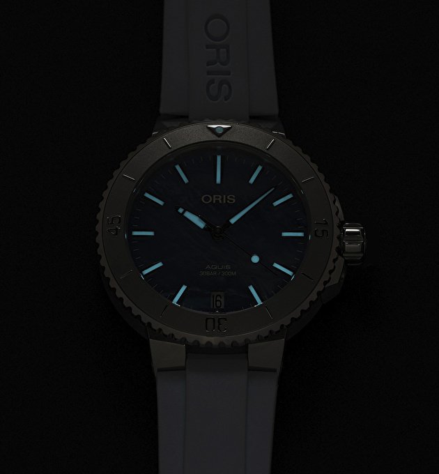 Наручные часы Aquis Date