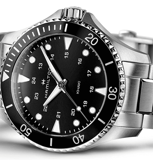 Наручные часы Hamilton Khaki Navy Scuba Quartz