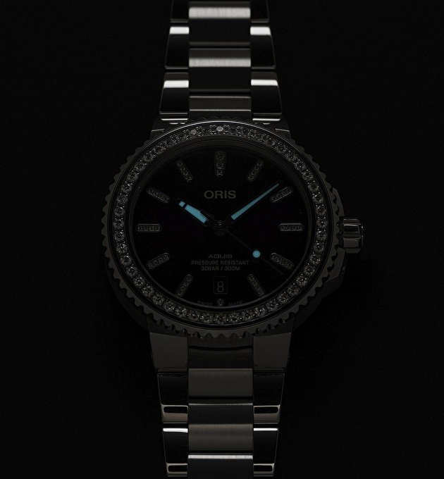 Наручные часы Aquis Date