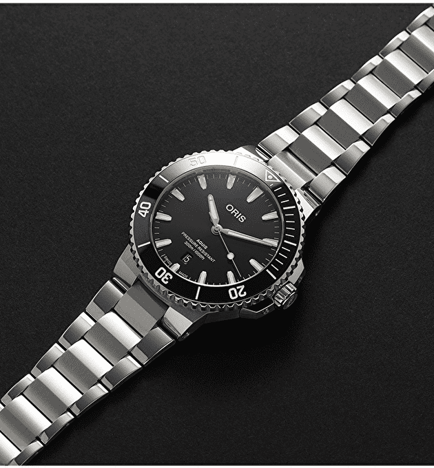 Наручные часы Aquis Date