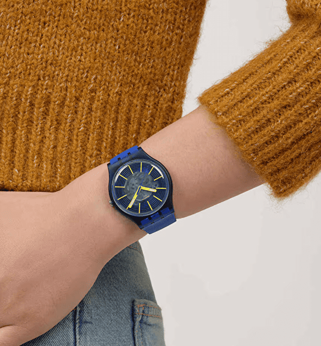 Наручные часы SWATCH REVEALED IN THE DEPTHS