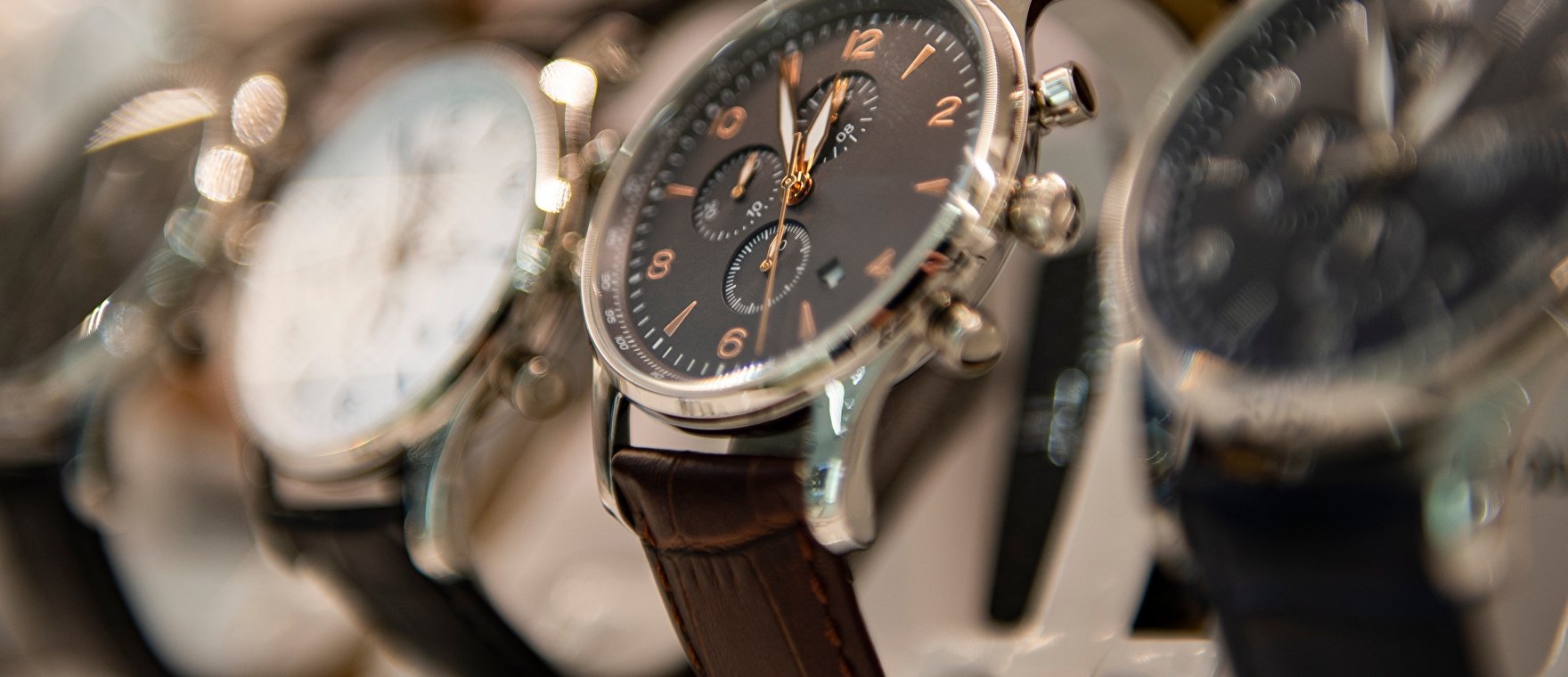 Часовые механизмы: принцип работы механических и кварцевых наручных часов
