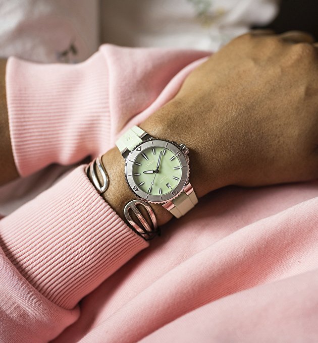 Наручные часы Aquis Date