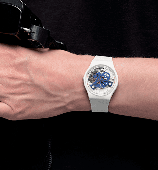 Наручные часы Swatch TIME TO BLUE SMALL