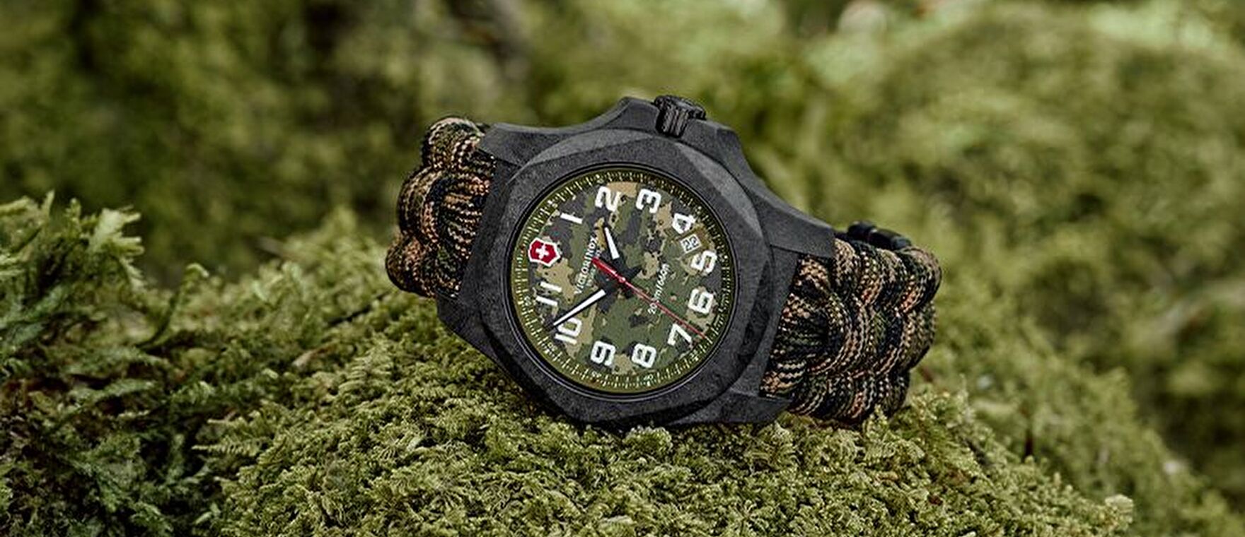 I.N.O.X. Carbon LE в оттенке «Сияющий камуфляж»