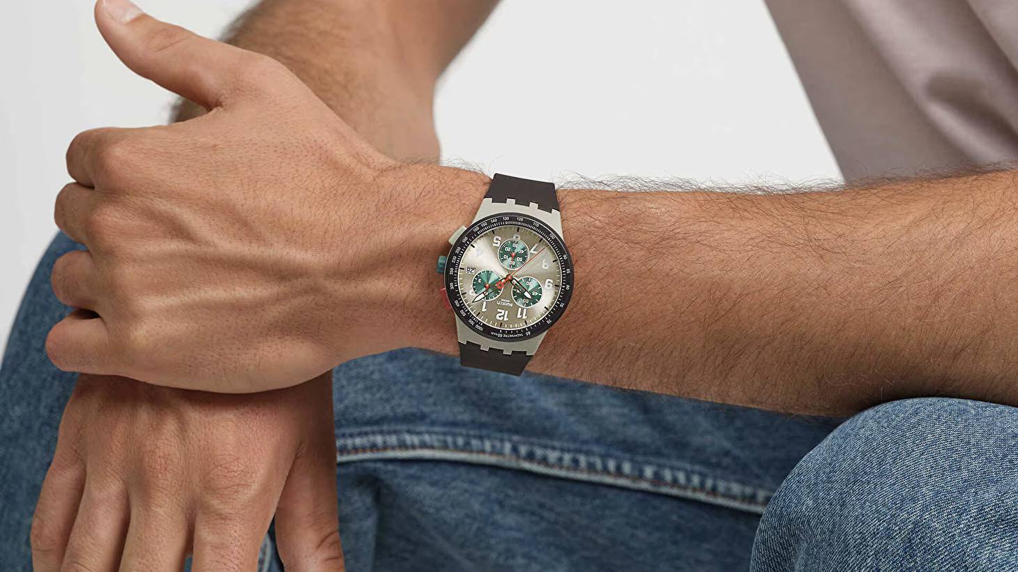 Swatch ESSENTIALS - ваш пропуск в мир стиля без лишних заморочек