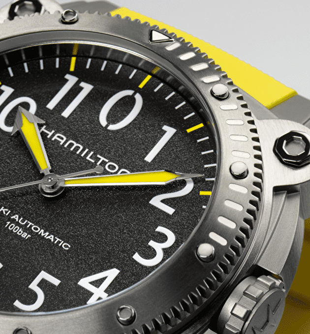 Наручные часы Khaki Navy BeLOWZERO Auto Titanium