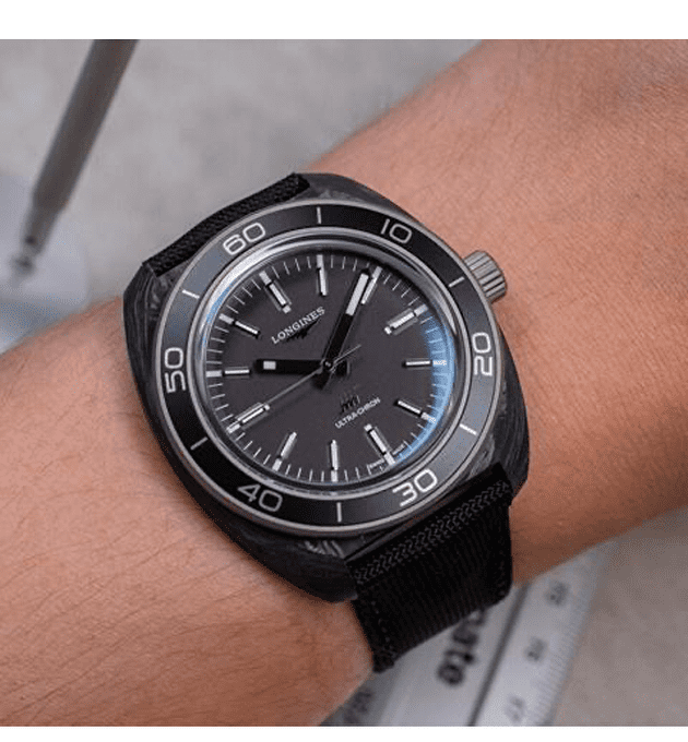 Наручные часы Longines Ultra-Chron Carbon
