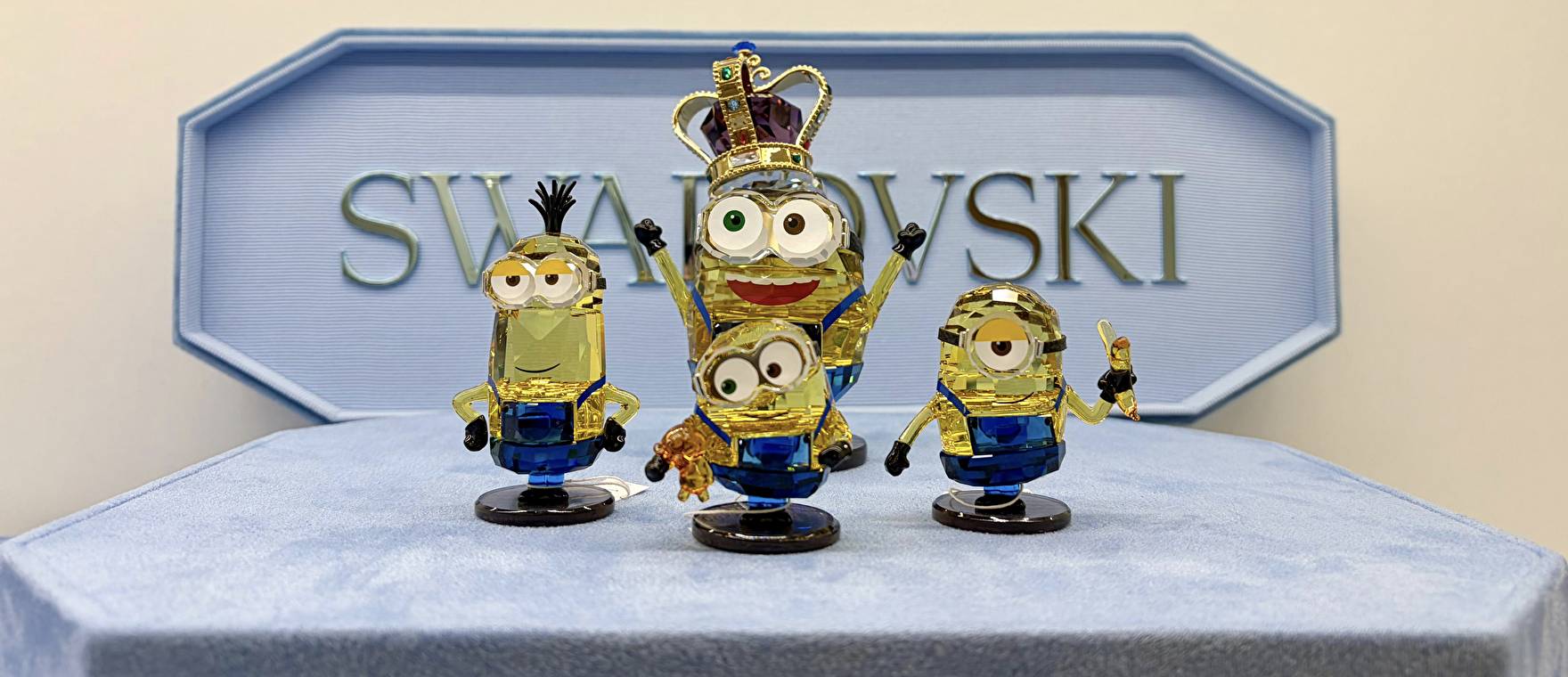 Погрузитесь в мир волшебства с коллекцией Swarovski Minions 