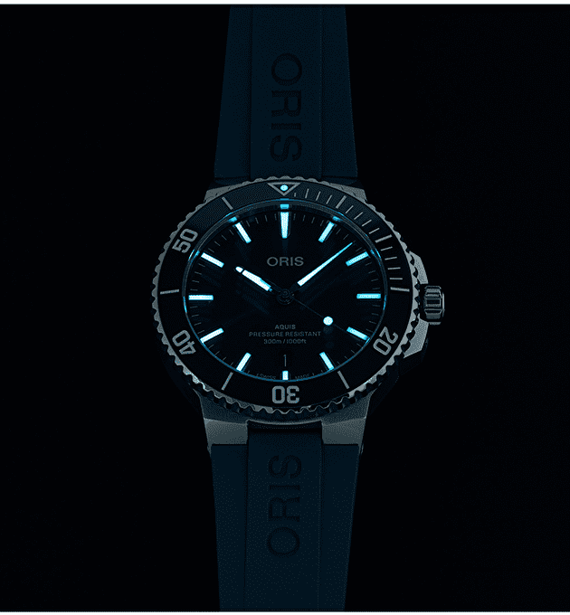 Наручные часы Aquis Date