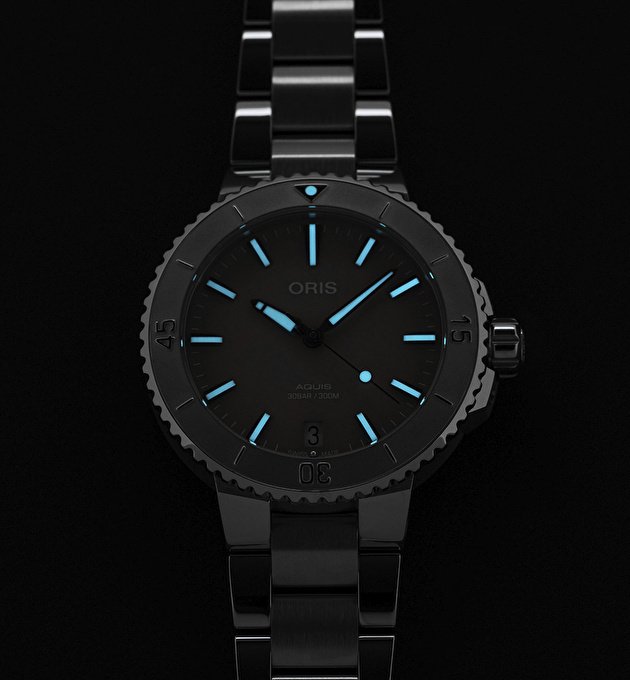 Наручные часы Aquis Date