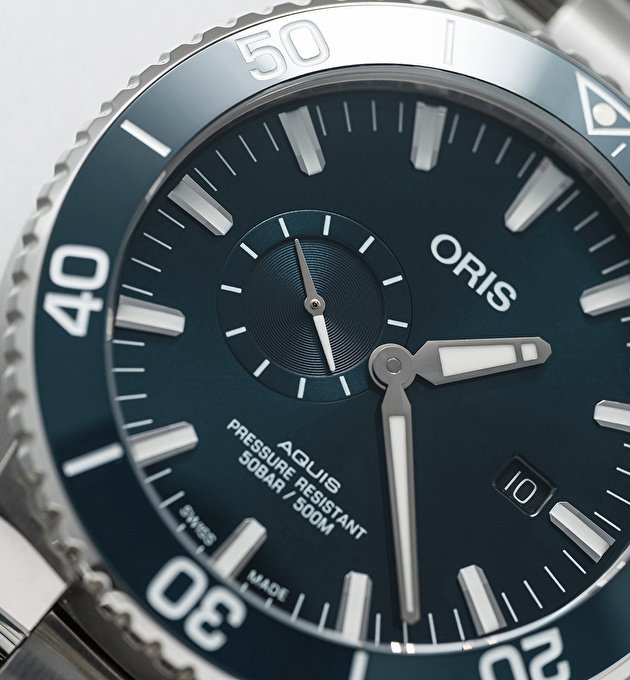 Наручные часы Aquis Small Second Date