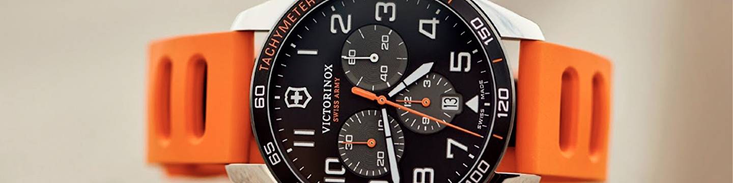 Victorinox FieldForce: функциональные часы в армейском стиле