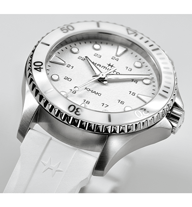 Наручные часы Hamilton Khaki Navy Scuba Quartz