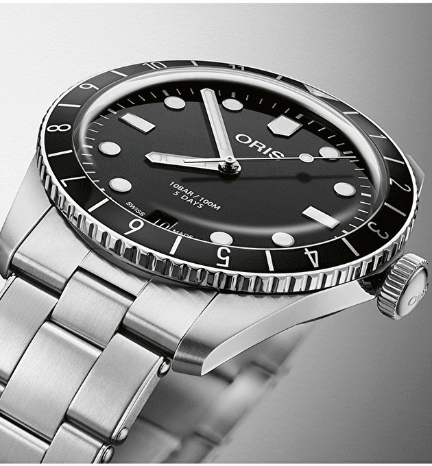 Наручные часы Divers Sixty-Five 12h Calibre 400