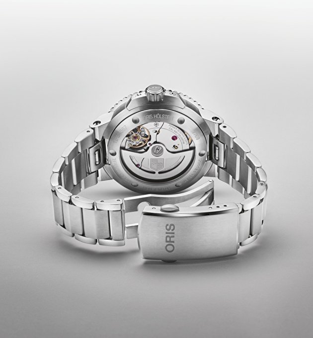 Наручные часы Aquis Date Calibre 400