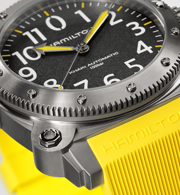 Наручные часы Khaki Navy BeLOWZERO Auto Titanium