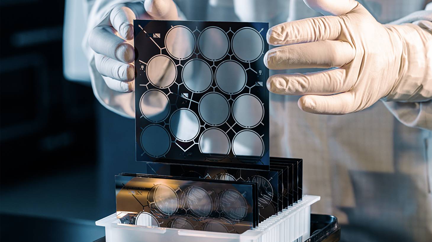 Время, движимое светом: PRC 100 Solar