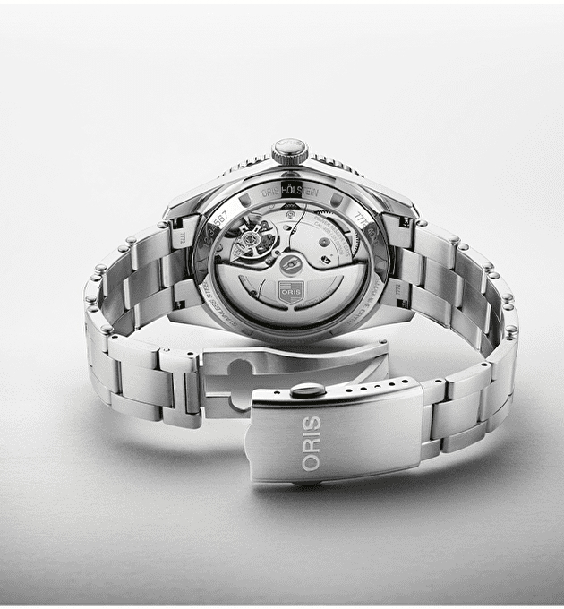 Наручные часы Divers Sixty-Five 12h Calibre 400