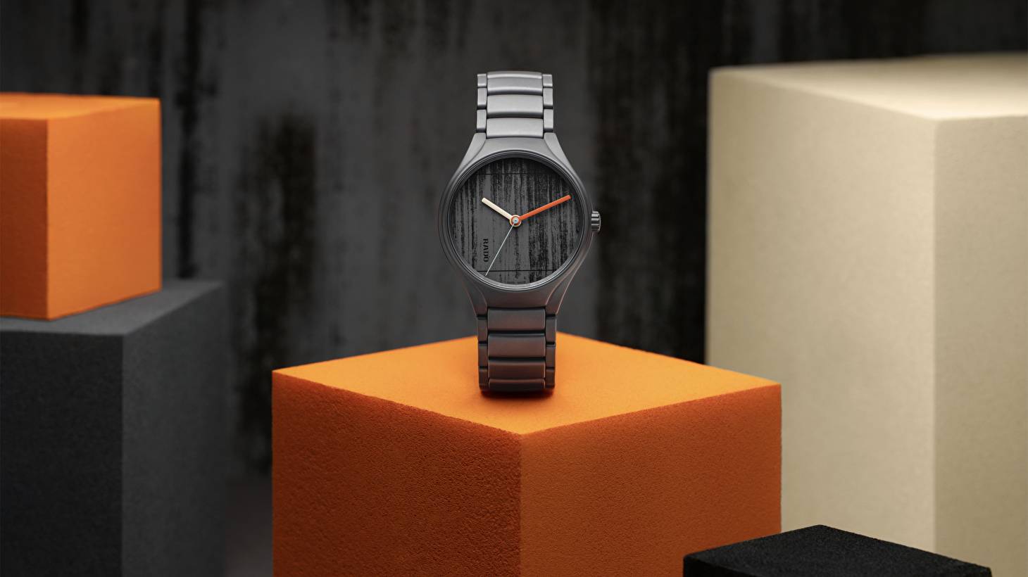 Rado True Round x Les Couleurs® Le Corbusier®
