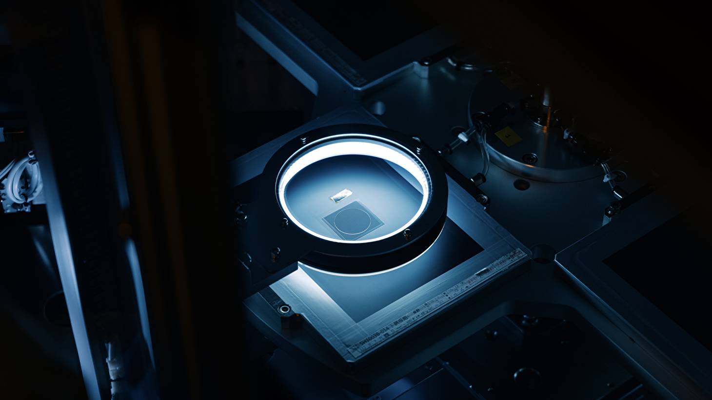 Время, движимое светом: PRC 100 Solar