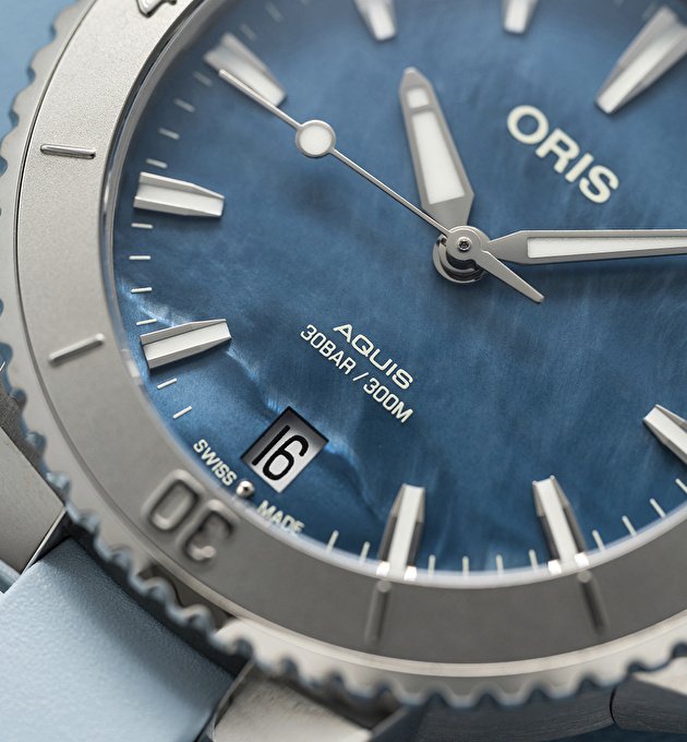 Наручные часы Aquis Date