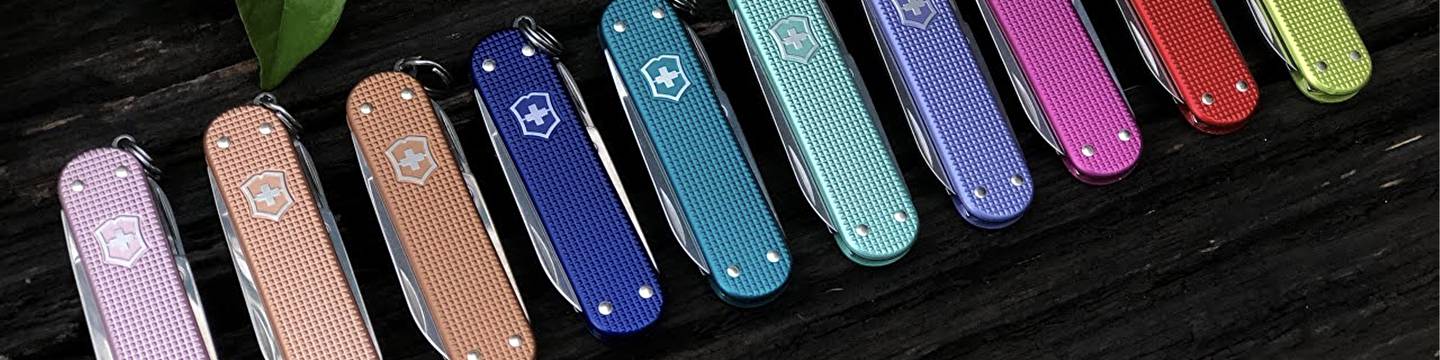 Коллекция Victorinox CLASSIC SD COLORS - ощущение веселья и энергии в повседневных буднях 