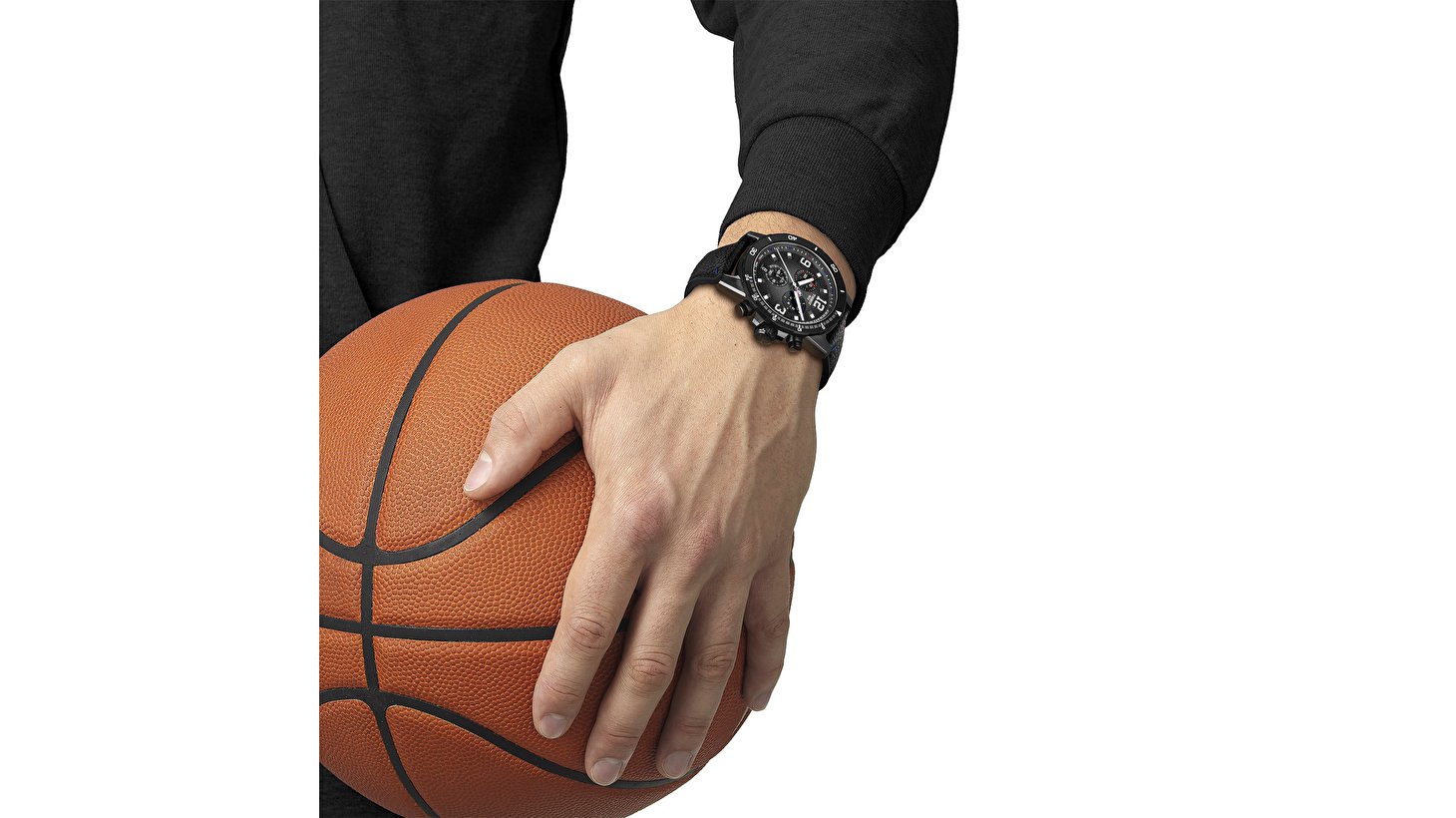 В честь продления партнерства выпущена специальная серия часов Tissot Supersport NBA 2025