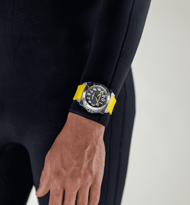 Наручные часы Khaki Navy BeLOWZERO Auto Titanium