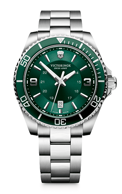 Наручные часы Victorinox Maverick Large