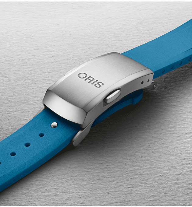 Наручные часы Aquis Date Calibre 400