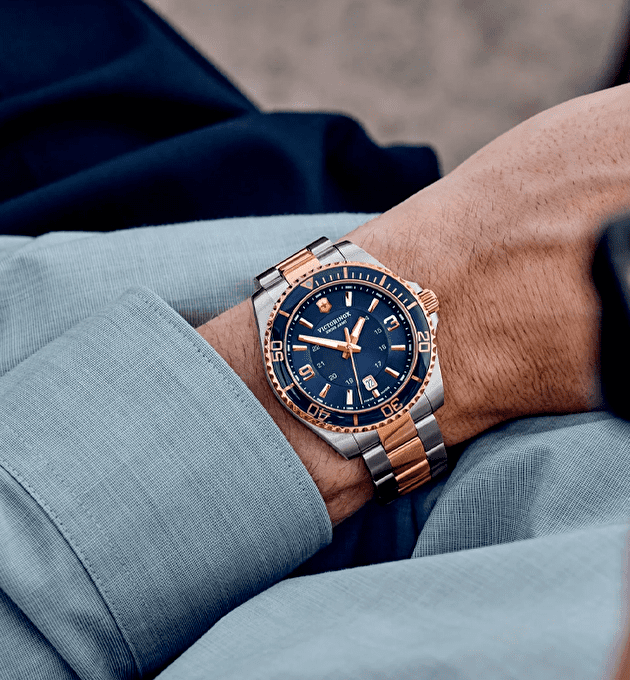 Наручные часы Victorinox Maverick Large