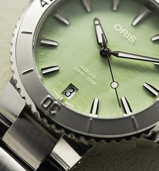 Наручные часы Aquis Date