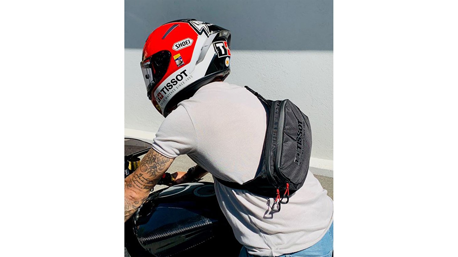 Подарки в SwissTime и бутике Tissot